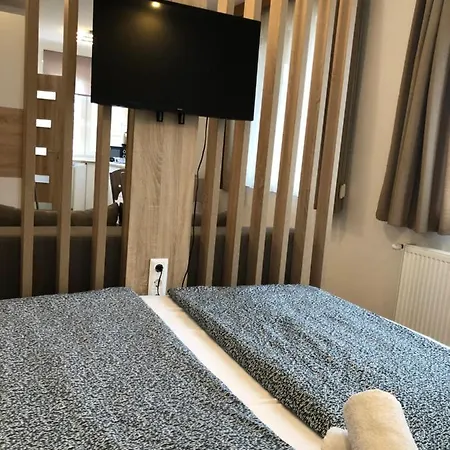 아파트 Panorama Wellness Apartment Hotel Hajdúszoboszló