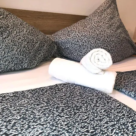 아파트 Panorama Wellness Apartment Hotel Hajdúszoboszló