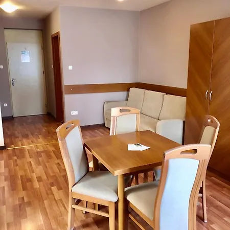 아파트 Panorama Wellness Apartment Hotel Hajdúszoboszló