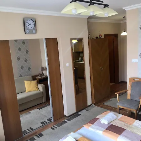 Panorama Wellness Apartment Hotel *