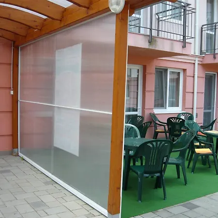 Panorama Wellness Apartment Hotel *