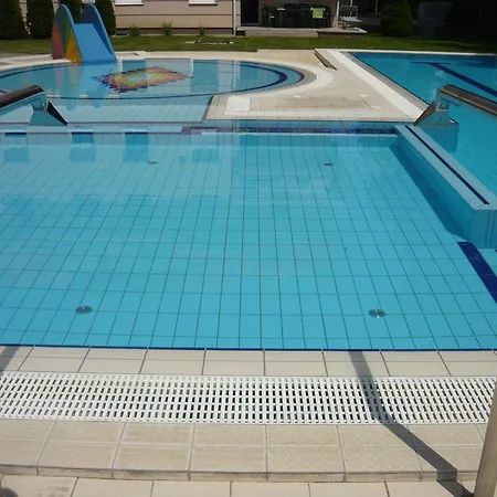 Panorama Wellness Apartment Hotel 아파트