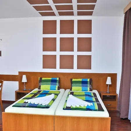 Panorama Wellness Apartment Hotel 아파트