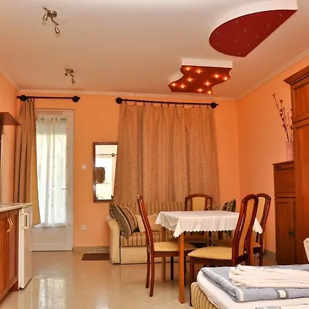 아파트 Panorama Wellness Apartment Hotel Hajdúszoboszló